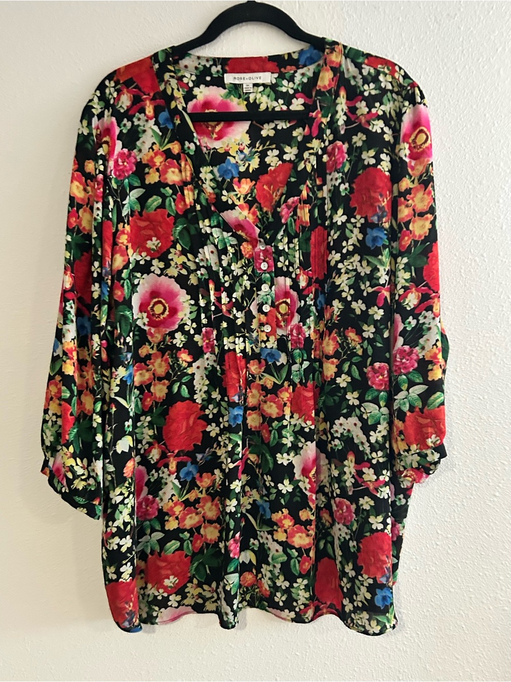 Rose & Olive Black Floral V-Neck Button Blouse